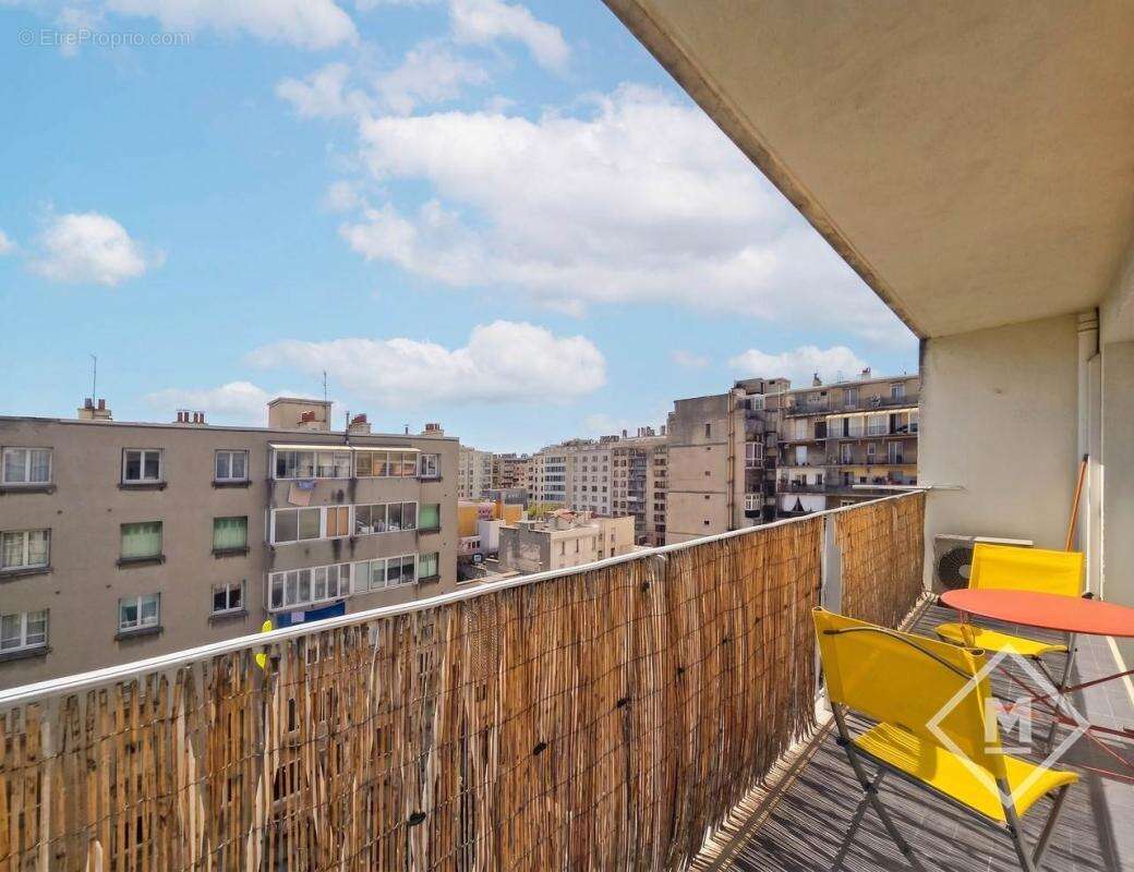 Appartement à MARSEILLE-4E