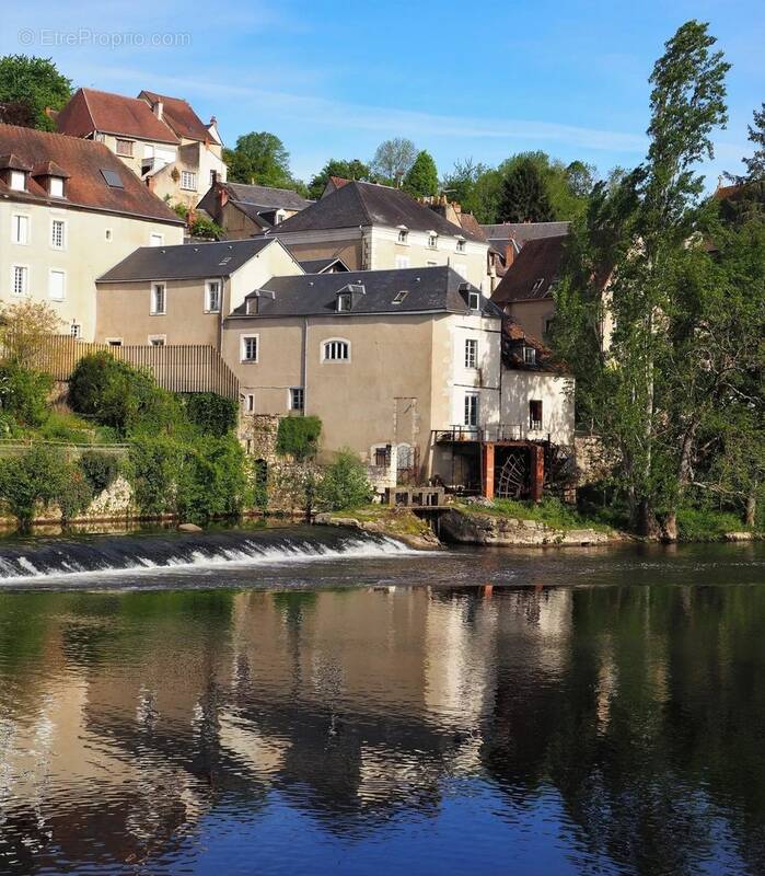 Maison à ARGENTON-SUR-CREUSE