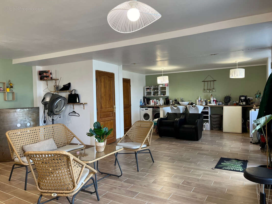 Maison à JUMILHAC-LE-GRAND