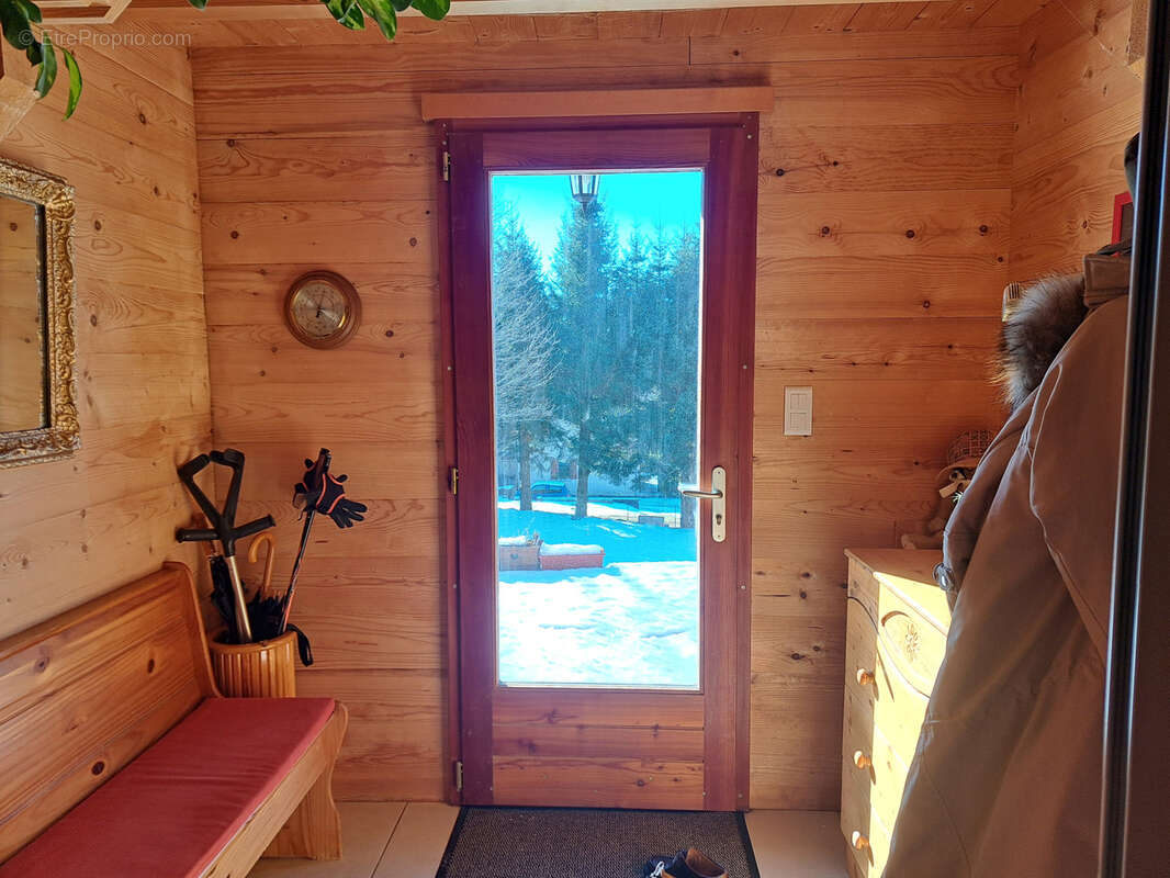 Magnifique Chalet en madrier sur 7259 m2 de terrain - photo 20