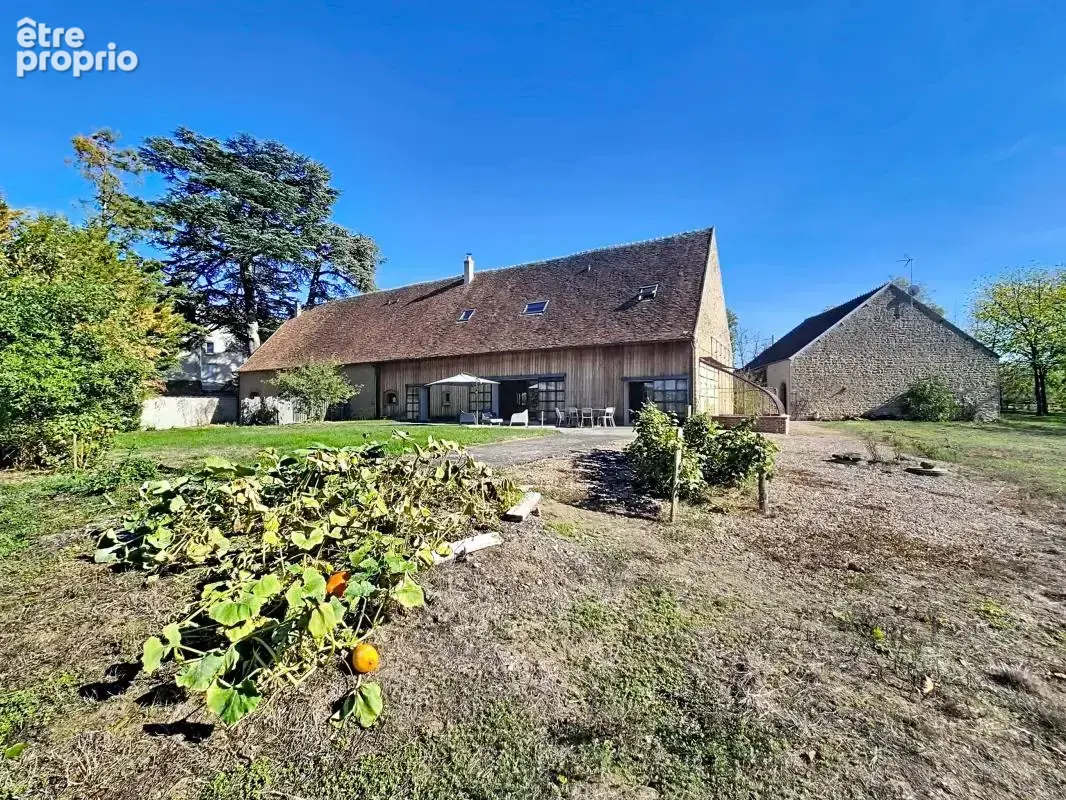 Maison 6 pièces 250 m² à vendre à Chateaumeillant (18370) - photo 6