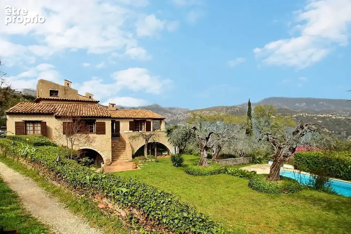 Mas provençal avec belle vue - Le Broc - photo 7