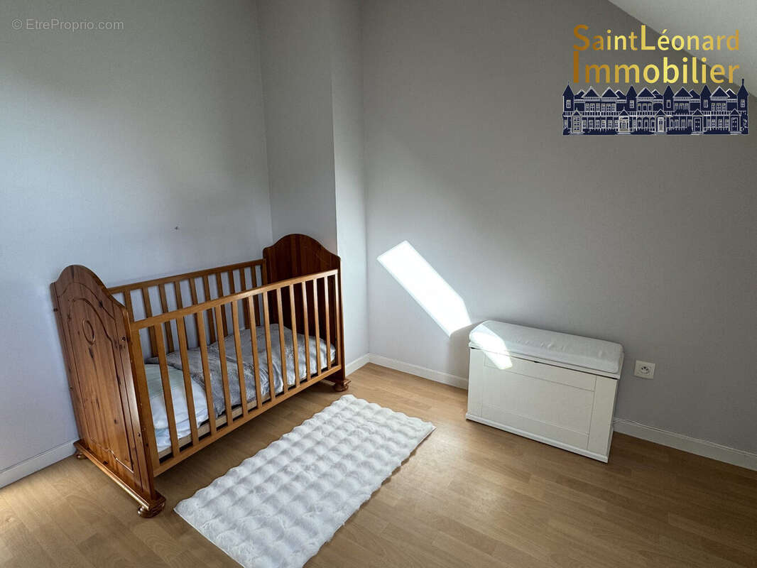 Appartement à FOUGERES