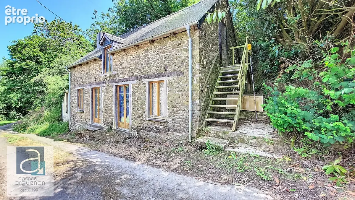 EXCLUSIVITE Cadre exceptionnel en bordure de rivière, dépendances - photo 8