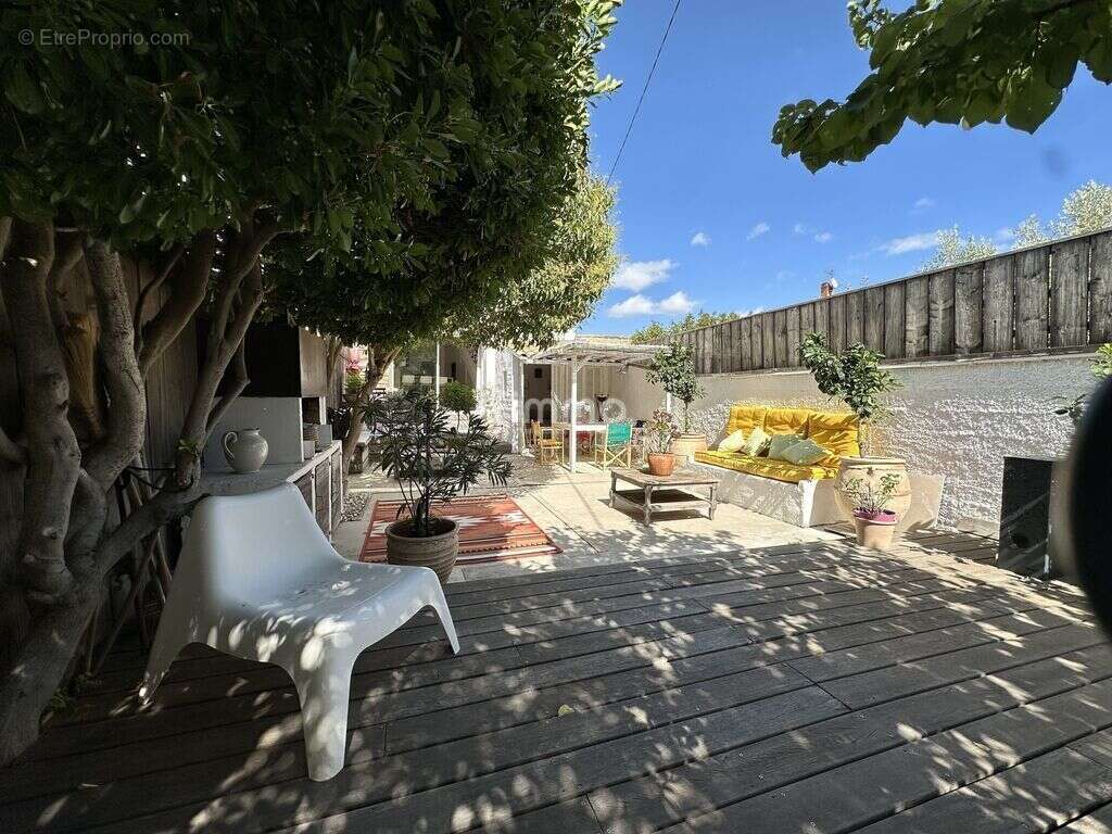 Maison à SALLES-D'AUDE