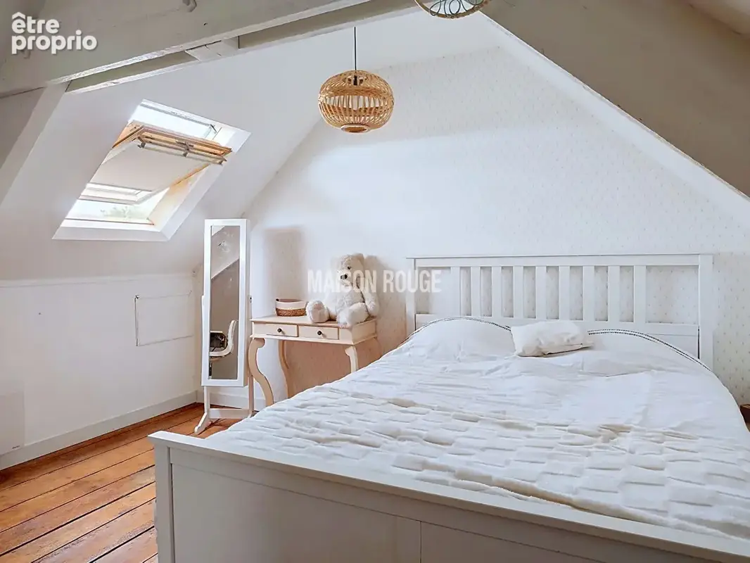 Maison de bourg en pierre   4 chambres  dépendance aménageable de 50 m² - photo 17