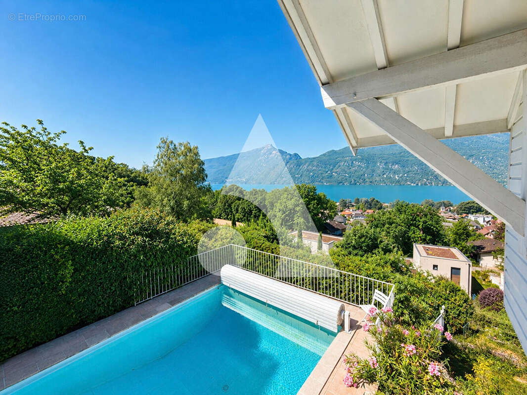 Villa d'exception avec vue panoramique sur le Lac du Bourget - 294 m² - Piscine - photo 12