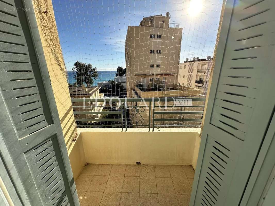 Appartement à ROQUEBRUNE-CAP-MARTIN