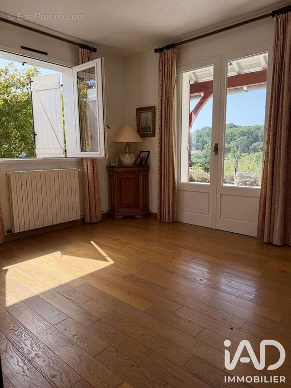 Maison 114 m² à Laslades  - photo 9