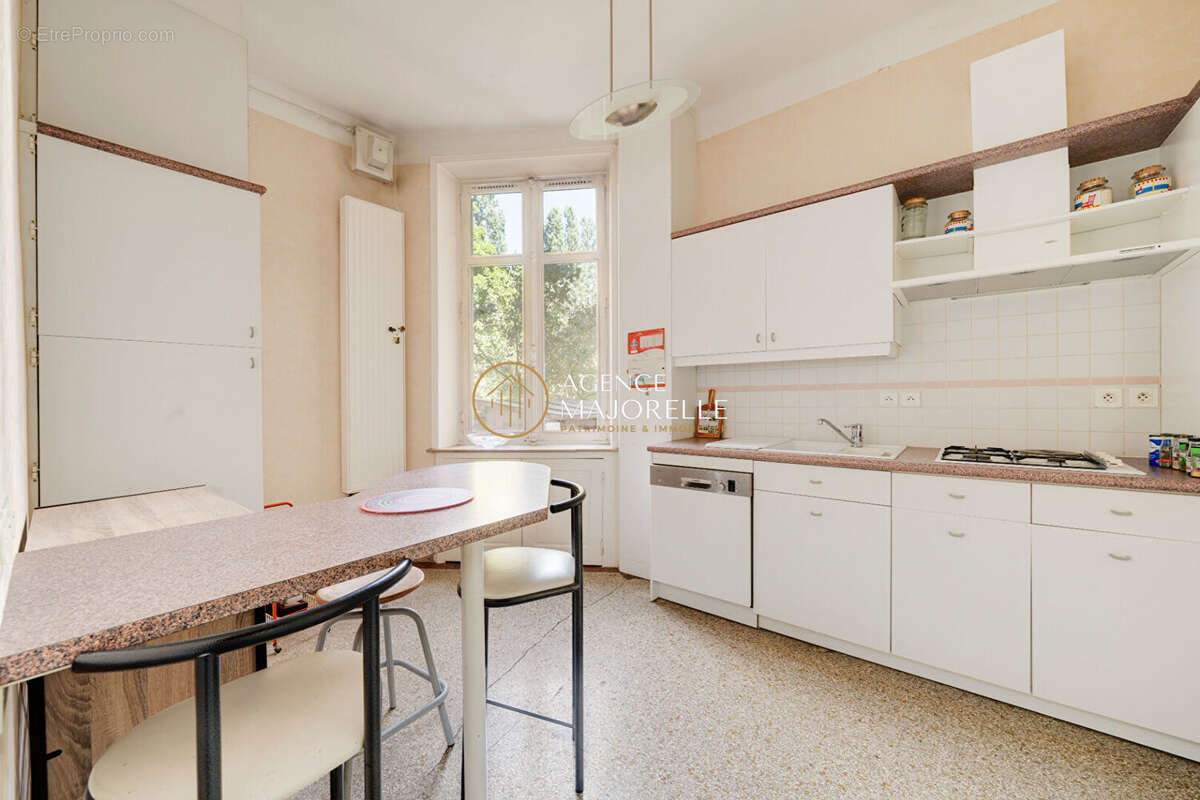 Appartement bourgeois de caractère - 148 m² - 4 chambres - photo 7