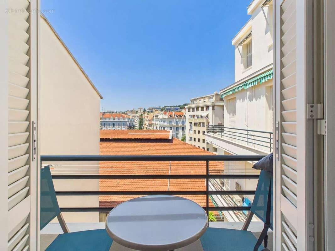 Bel appartement avec spacieuse terrasse – Nice Carré d'Or - photo 10