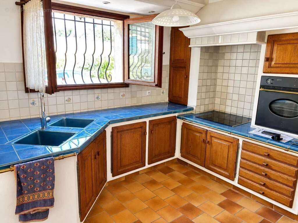 Maison à CARROS