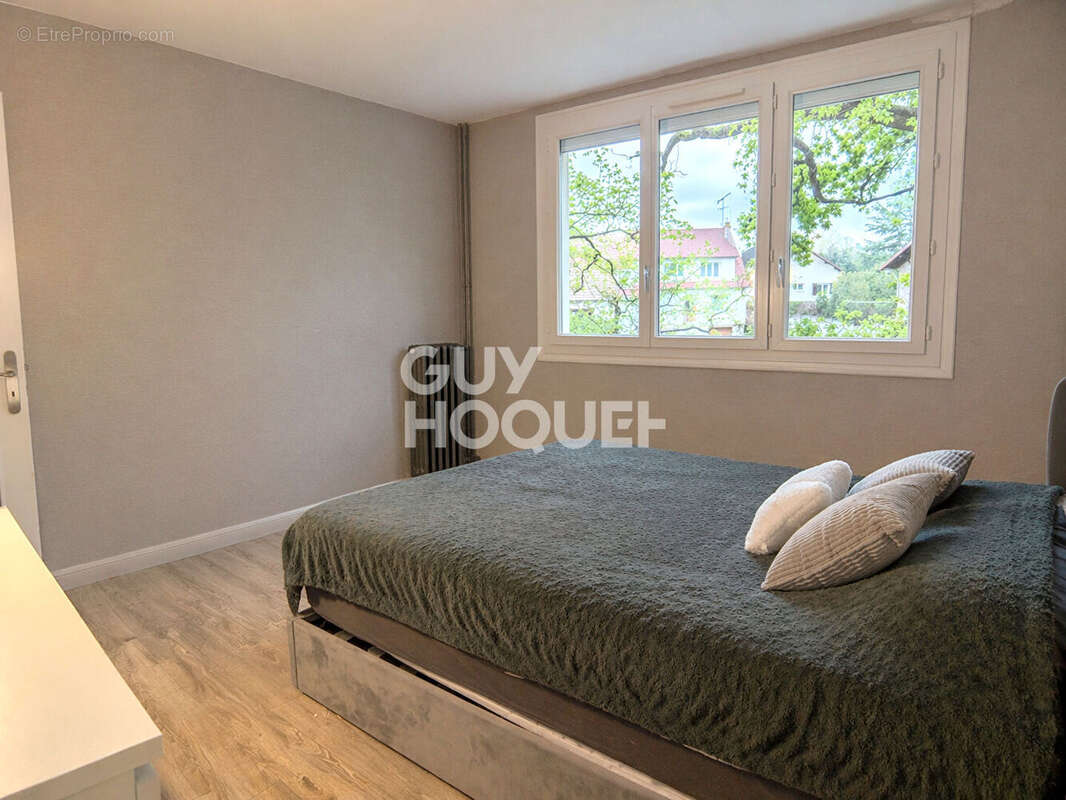 Appartement à MENNECY