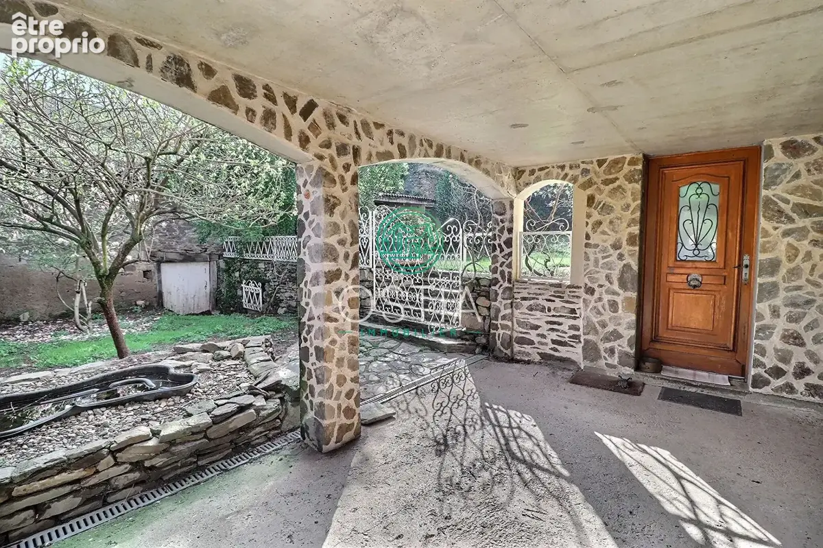 Ferme St Paul En Jarez 175 m2 - photo 2