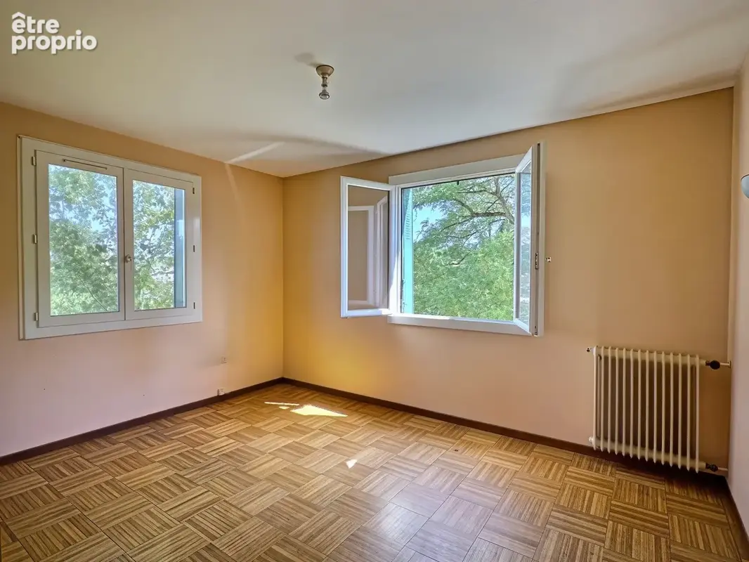 Maison de type 4 avec dépendance et jardin - photo 5