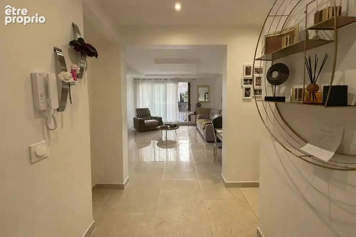 Appartement à SAINT-MAUR-DES-FOSSES