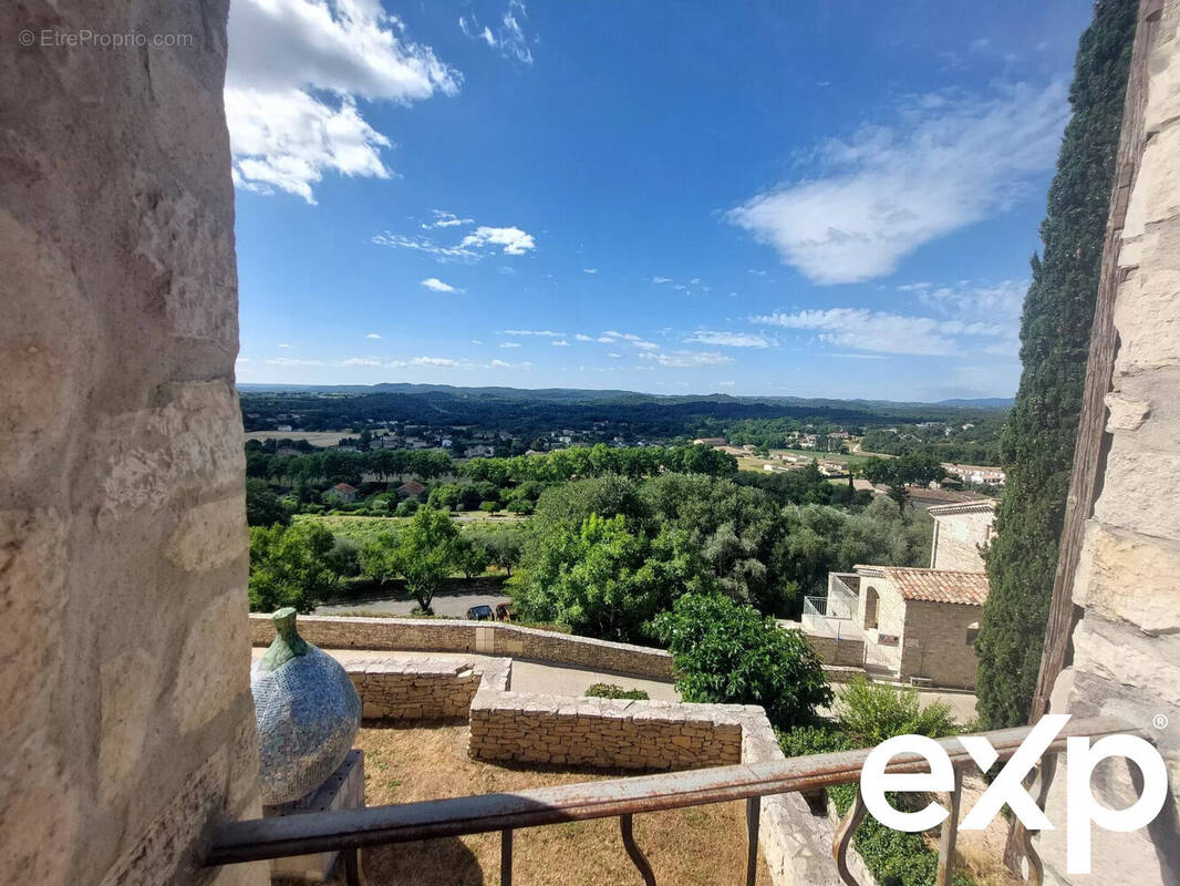 Maison à VEZENOBRES