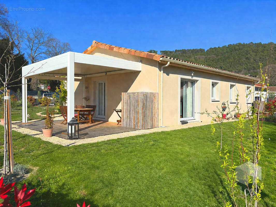 Maison à PUY-SAINT-MARTIN