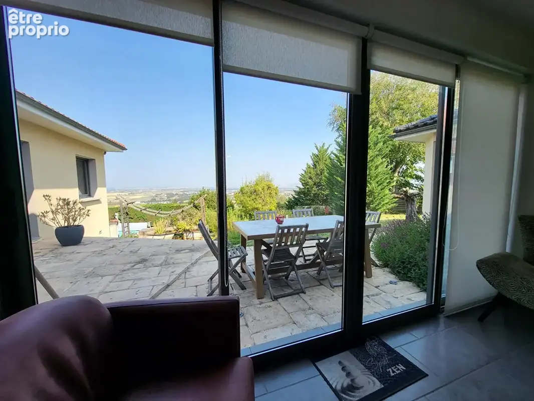 Maison de standing de 416 m² sur un terrain 2320 m² avec piscine - photo 10