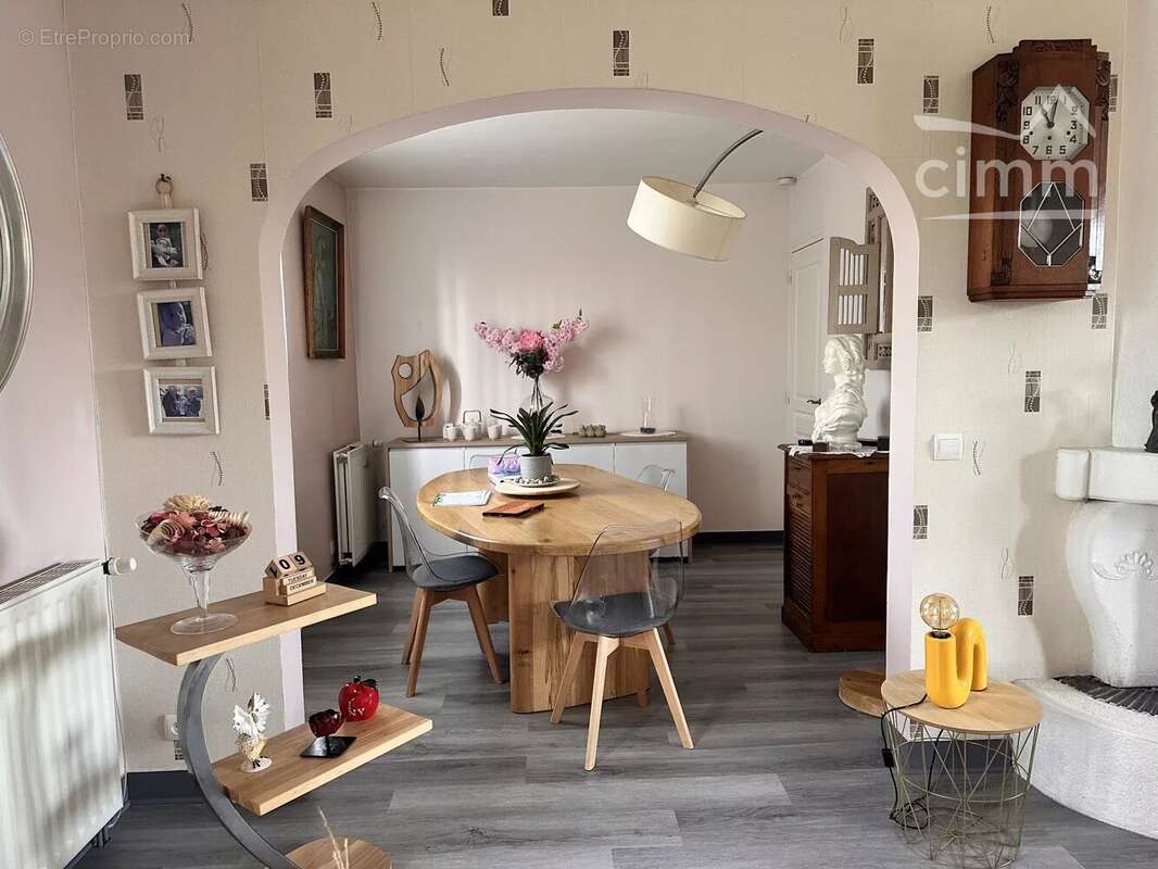 Maison à CONGIS-SUR-THEROUANNE