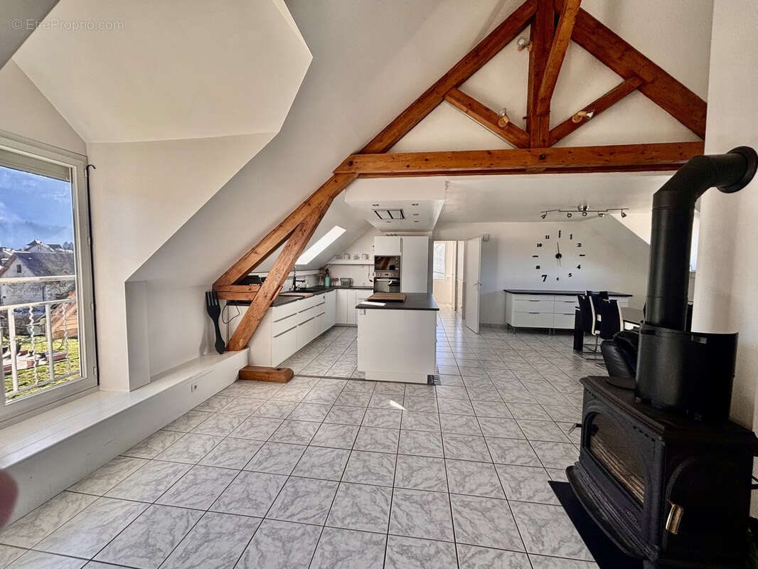 Appartement à LES ECHELLES