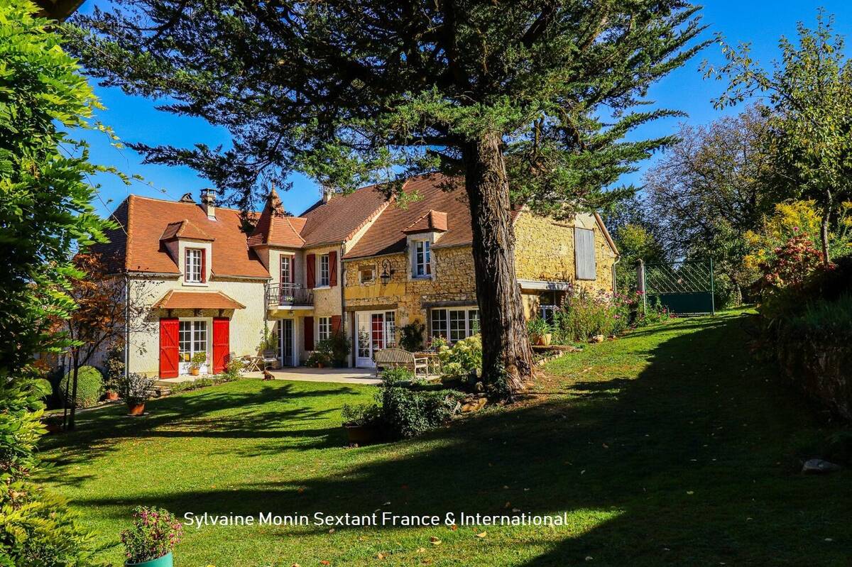 Maison à SAINT-MEDARD-D&#039;EXCIDEUIL