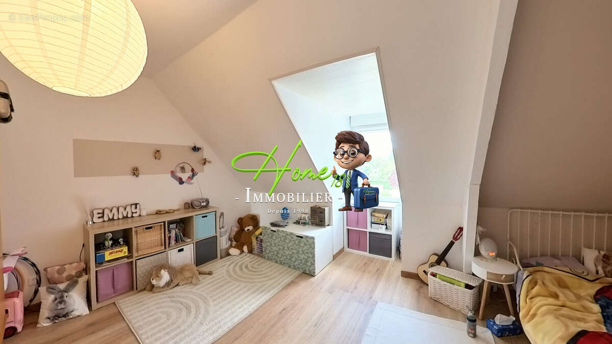 Maison à PLAIMPIED-GIVAUDINS