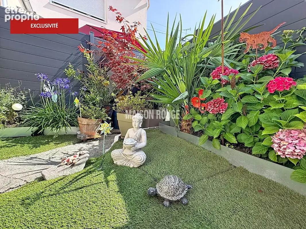 SAINT-BRIEUC - Maison rénovée avec soin - 4 chambres, vie de plain-pied et jardin intimiste - photo 11