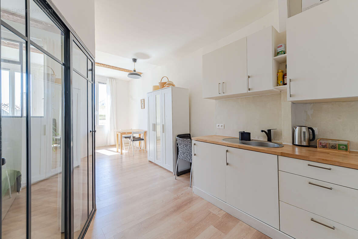 Appartement à MARSEILLE-2E