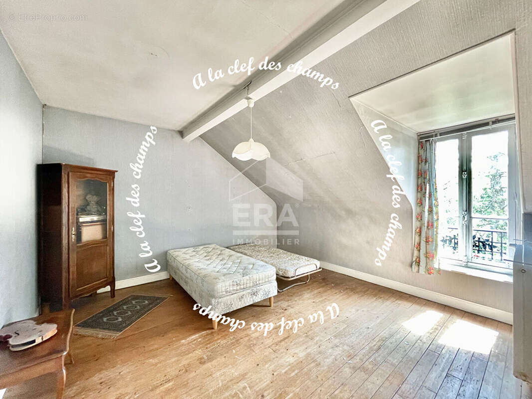 Maison à SAINT-REMY-LES-CHEVREUSE