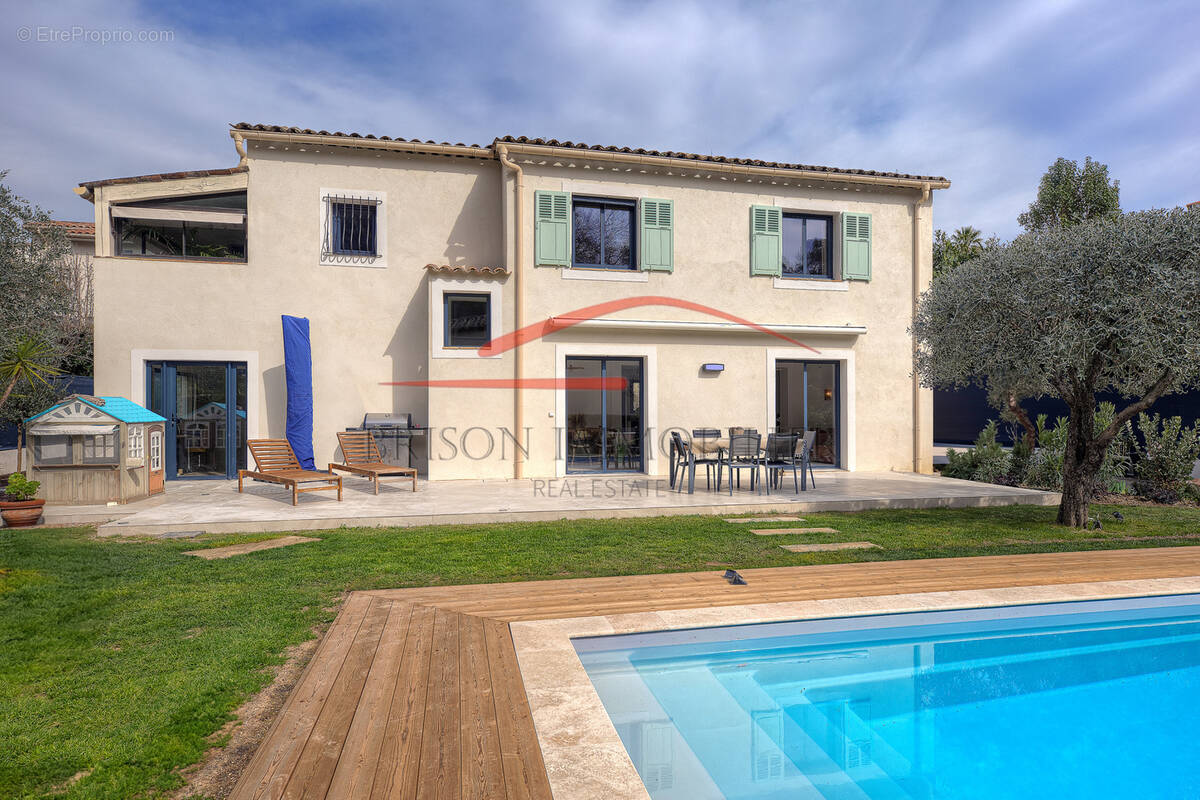 Maison à LA COLLE-SUR-LOUP