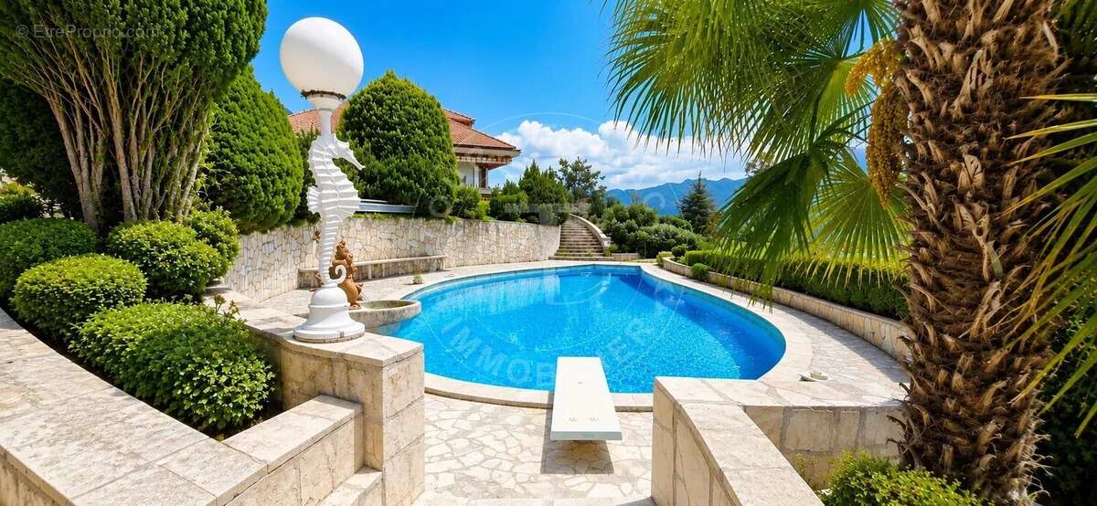 Propriété d'exception à vendre à Veyrier-du-Lac de 600m² - photo 6
