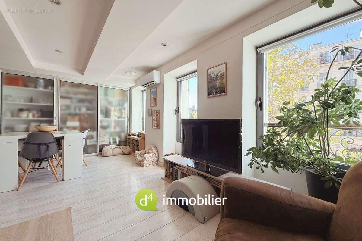 Appartement à MARSEILLE-6E