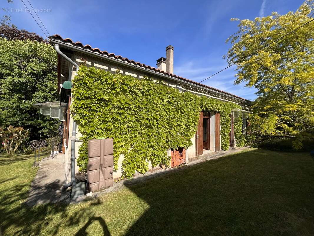 Maison à SAINT-PRIVAT-DES-PRES