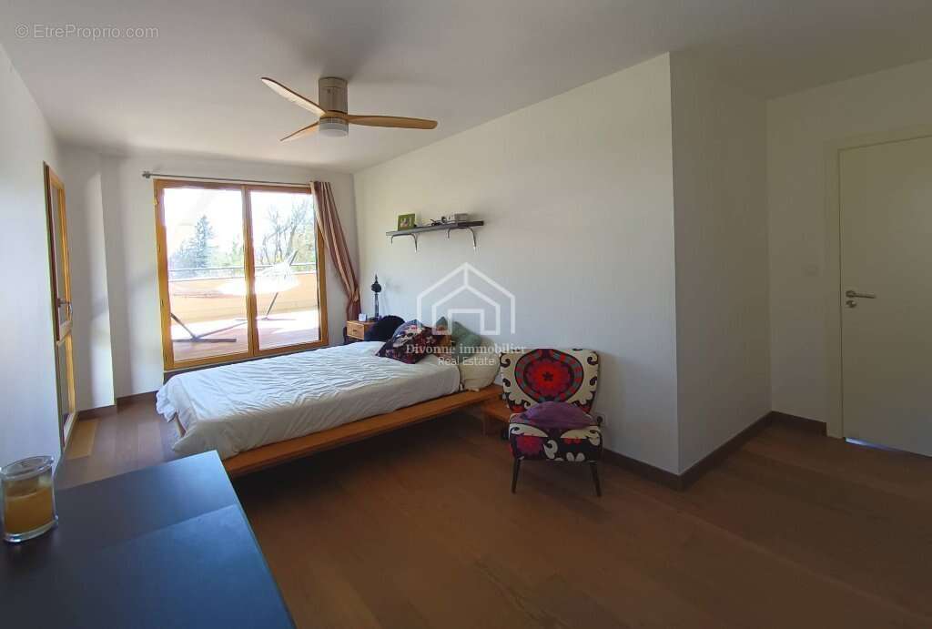 Maison à DIVONNE-LES-BAINS