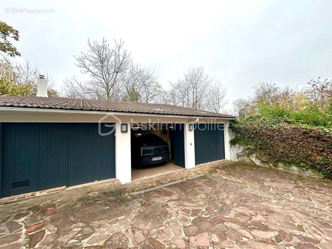 Maison à LONGJUMEAU