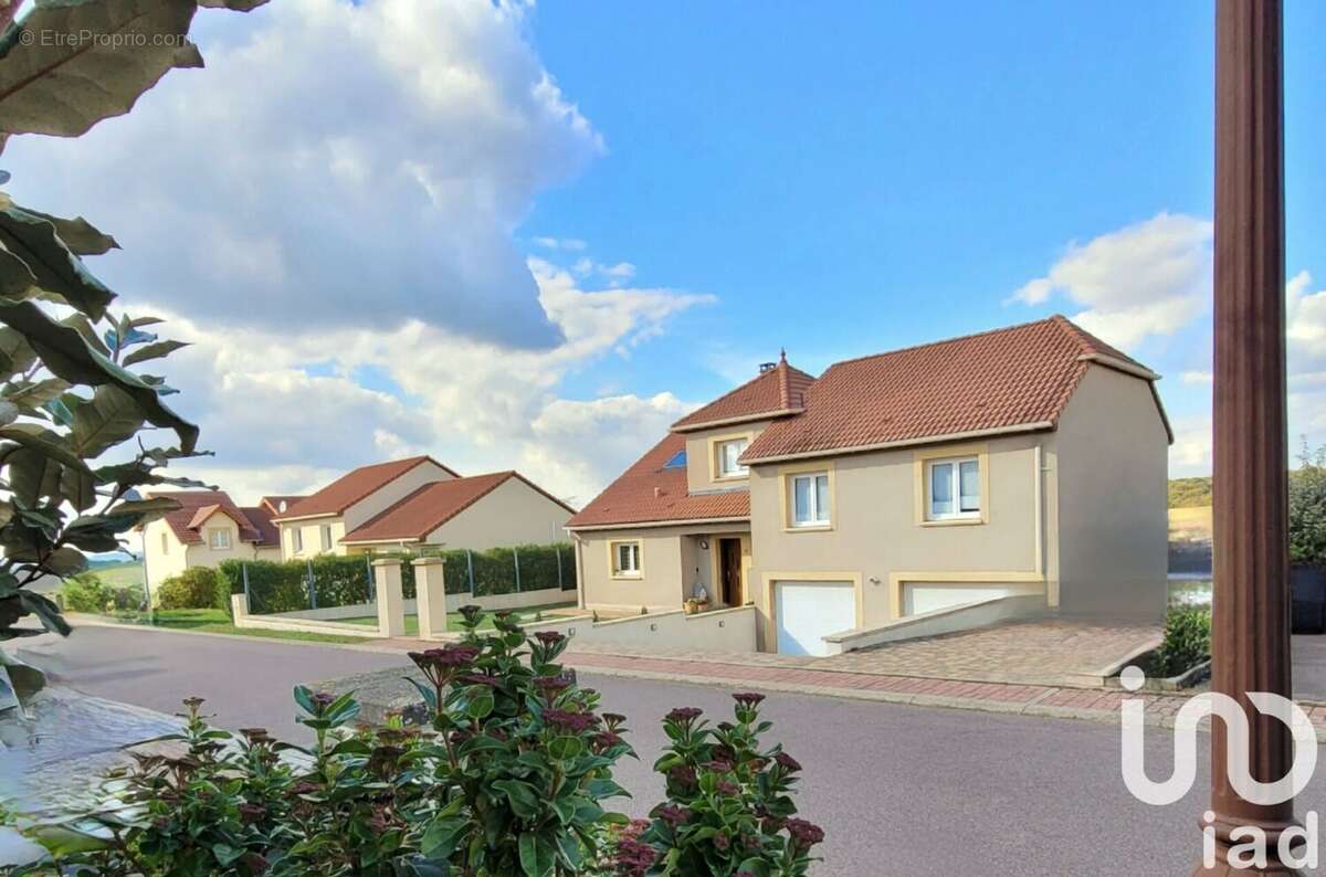 Photo 2 - Maison à VRY