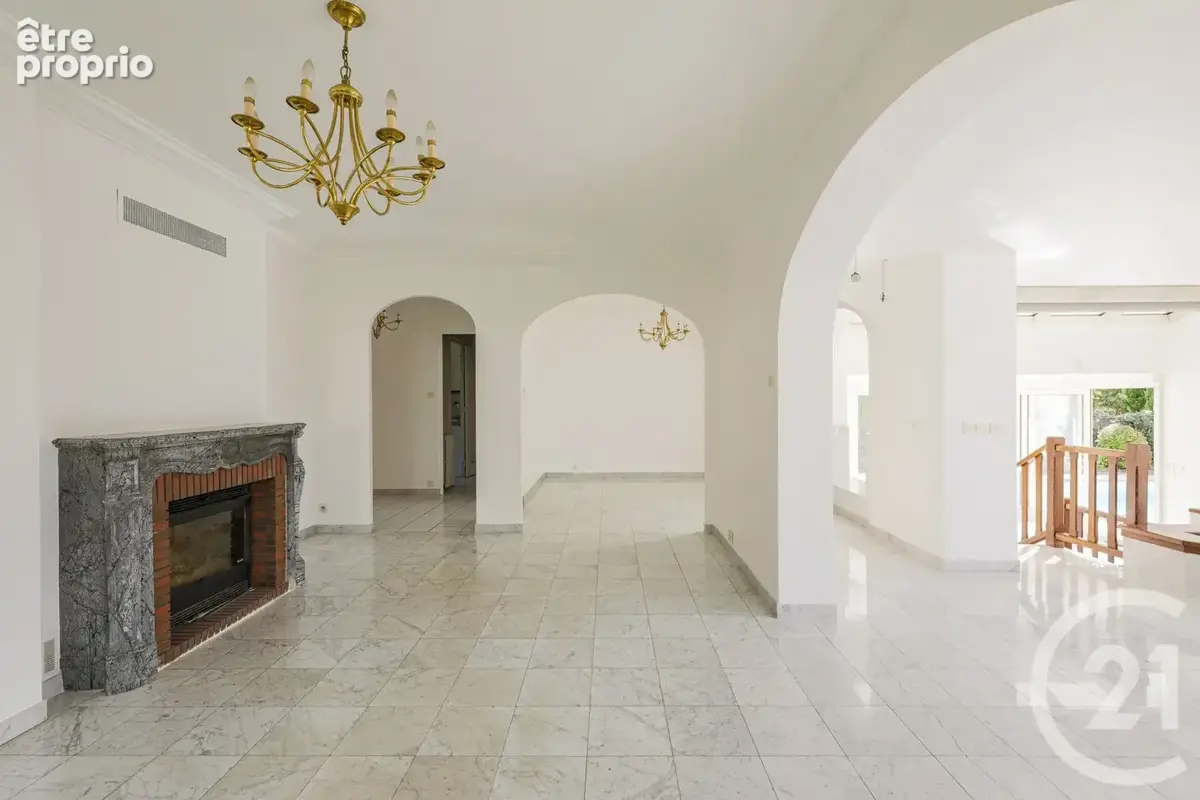 Maison 8 pièces 296 m² à vendre à Meylan (38240) - photo 11