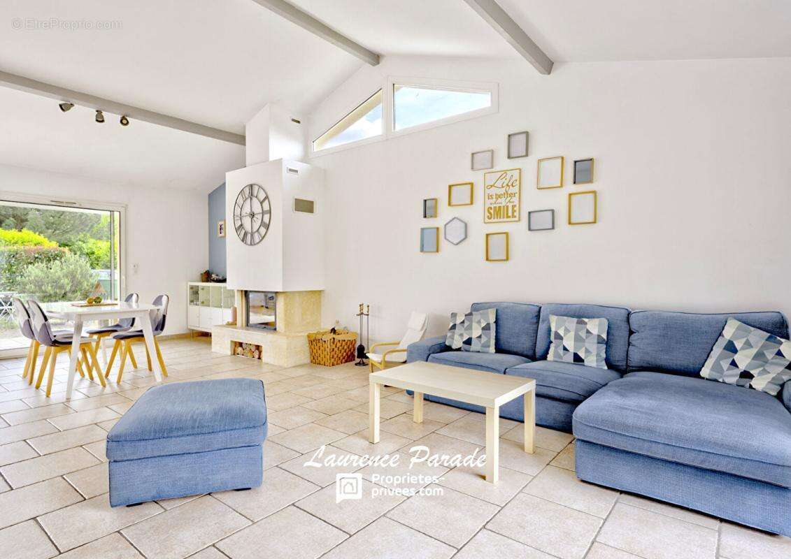 Maison récente aux prestations soignées avec piscine dans un environnement résidentiel recherché - photo 3