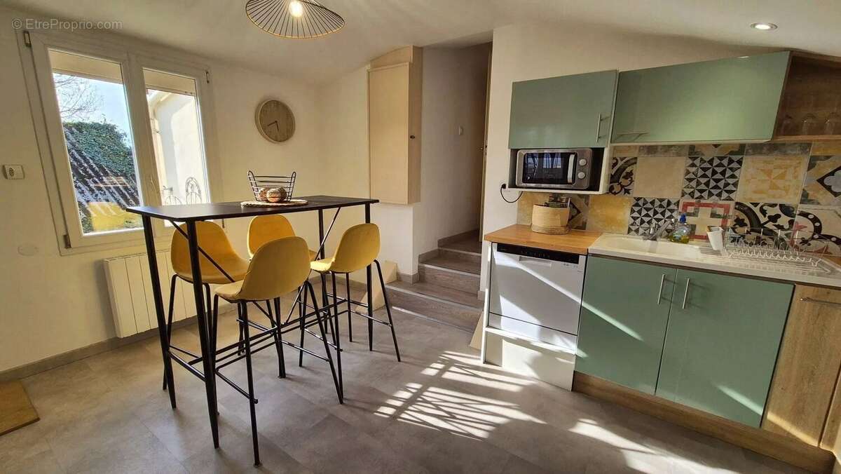 Maison à POUEYFERRE