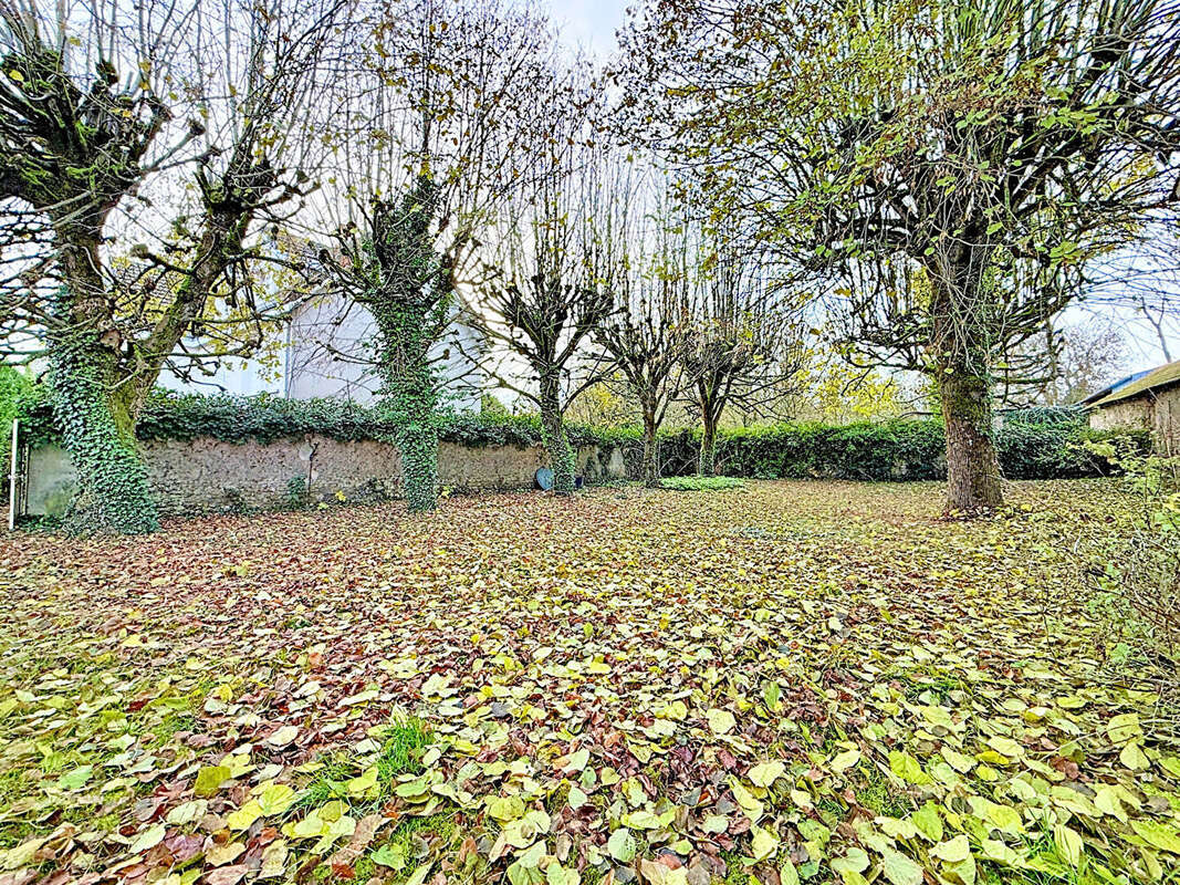 Maison à HOUVILLE-LA-BRANCHE