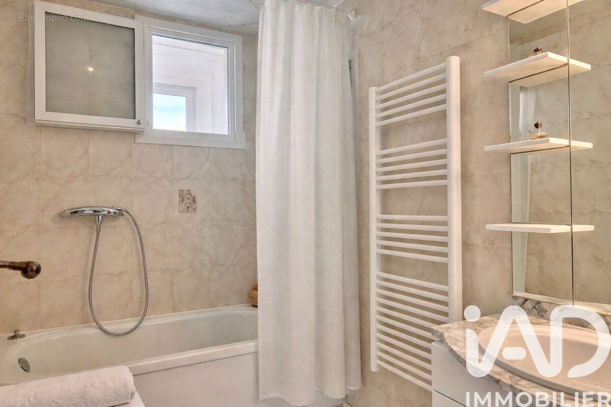 Appartement 56 m² à Toulon  - photo 6