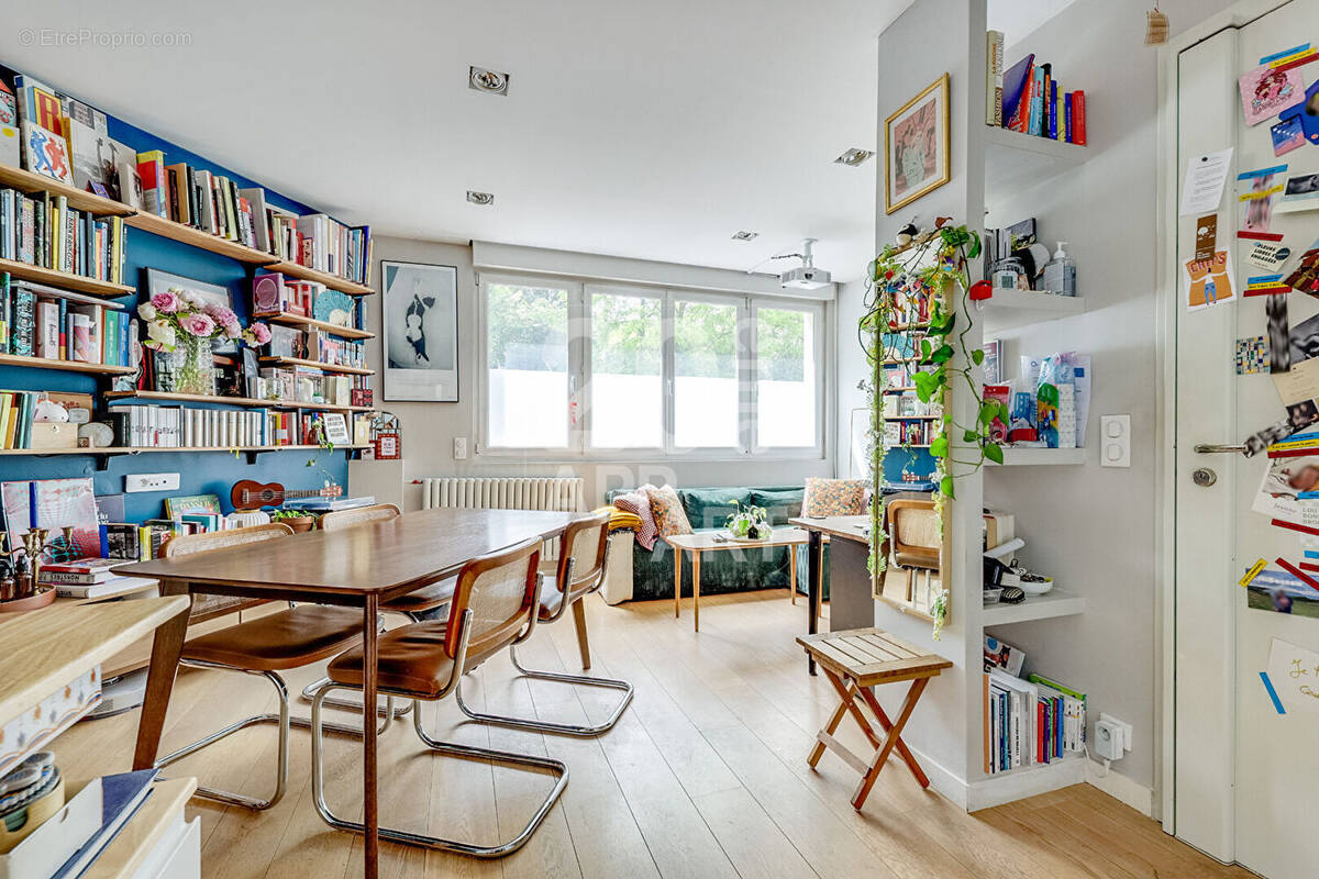 Appartement à PARIS-19E