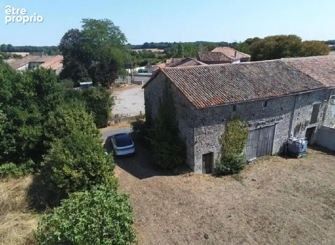 Maison 107 m² à vendre à Ruffec (16700) - photo 4