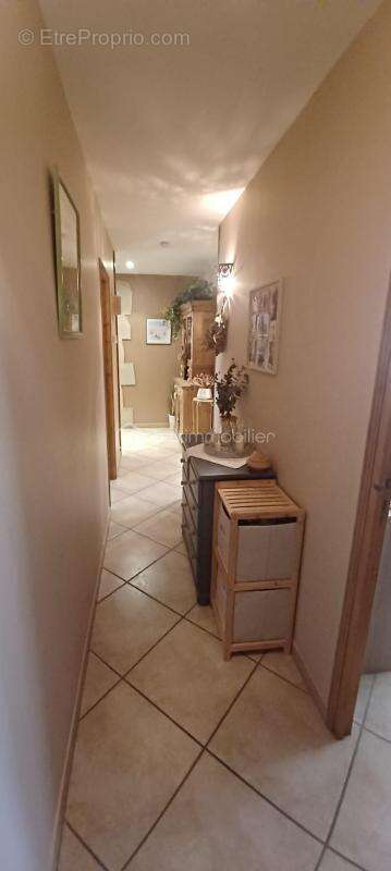 Villa  traditionnelle + studio a vendre - photo 22