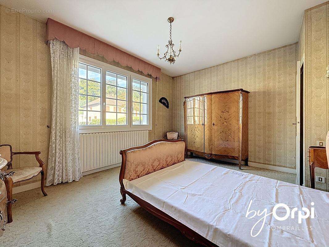 Maison à SAINT-ELOY-LES-MINES