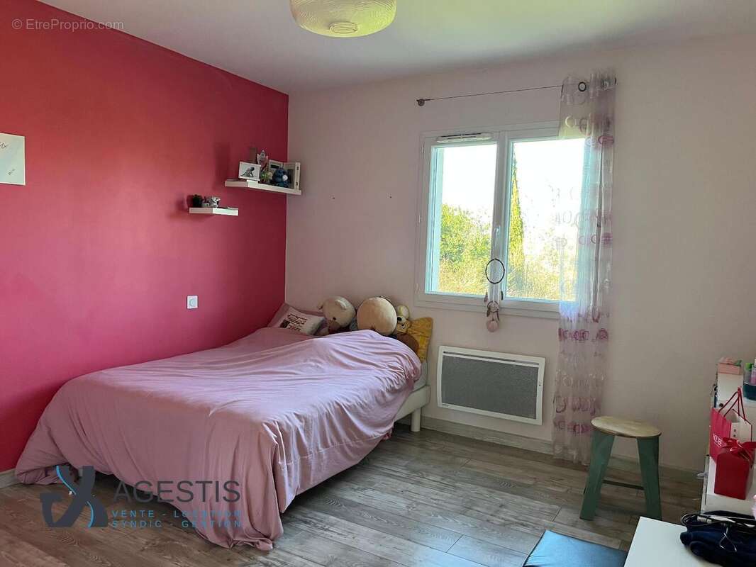   - Maison à LABRUGUIERE