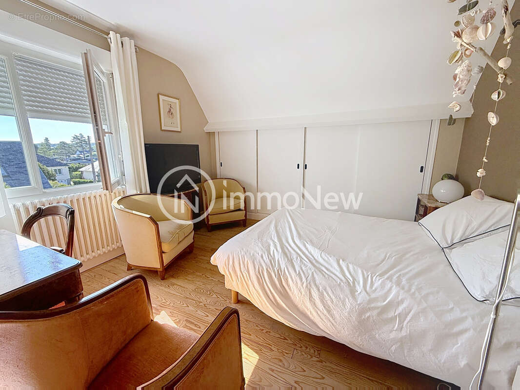 Maison 8 pièces 161 m2 - photo 14