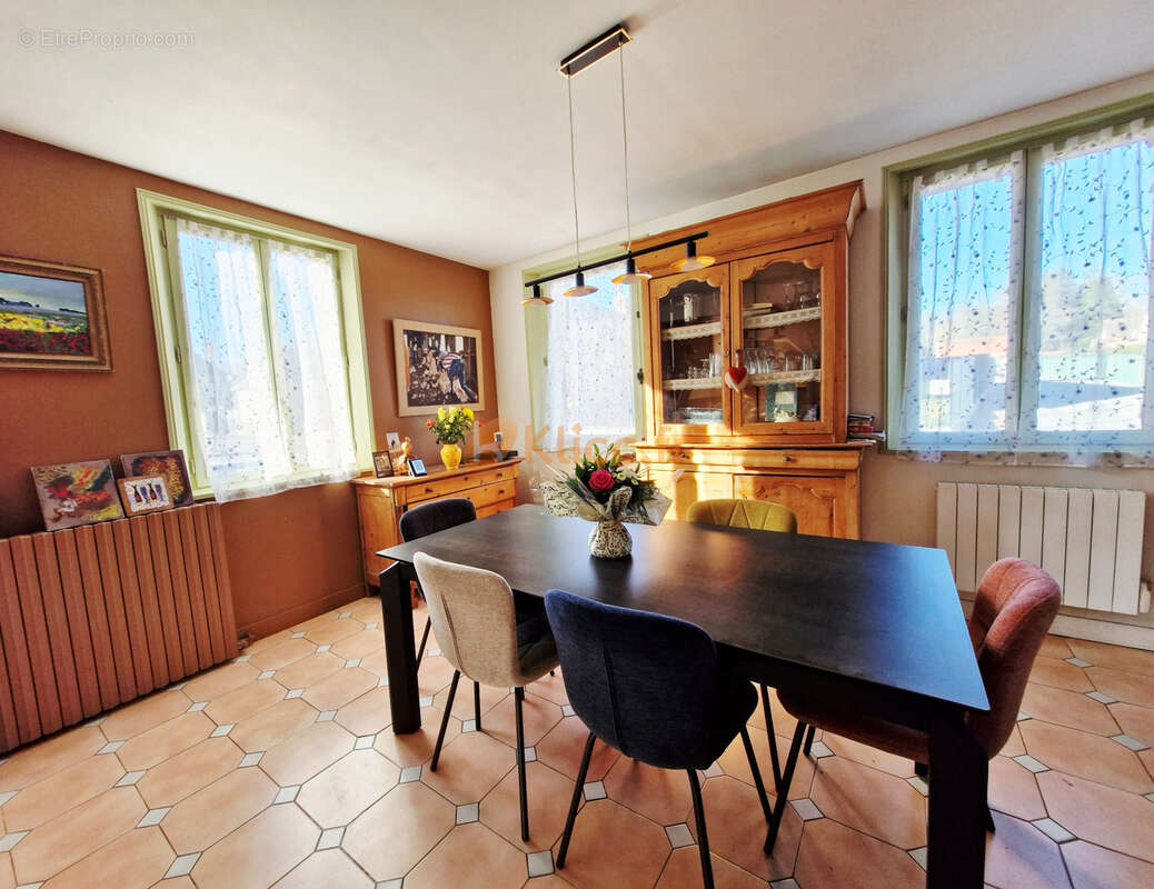 Maison à GUEURES