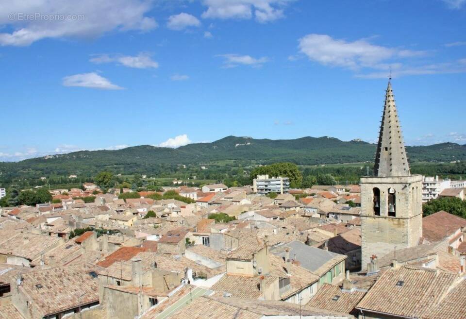Terrain à BAGNOLS-SUR-CEZE